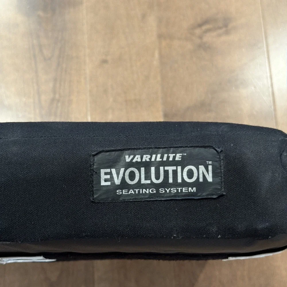 Used VARILITE EVOLUTION 18 x 18 WHEELCHAIR CUSHION + Cover
